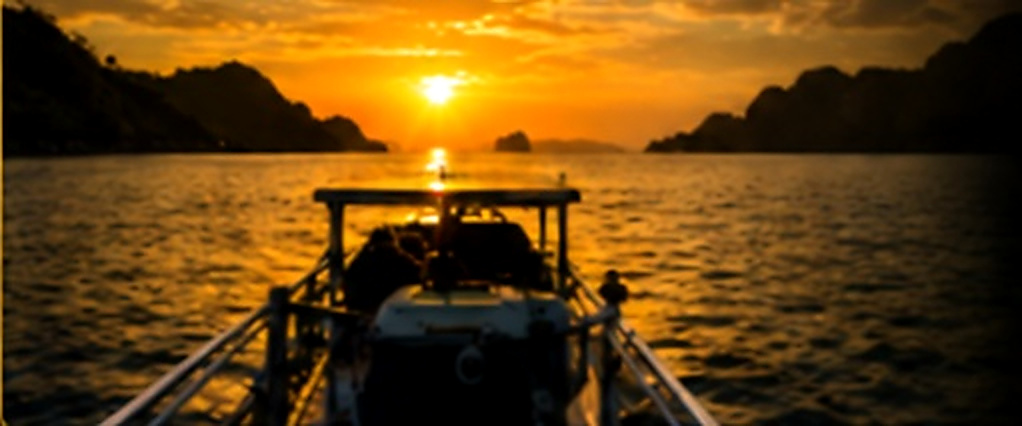 Kraken sunset bonus boat in El Nido